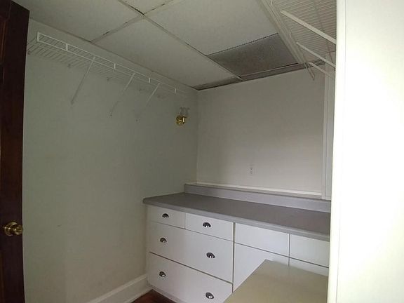 4th image of 1308 Willow Branch Ave APT 10