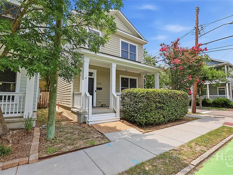 1701 Lincoln St — Photo 3