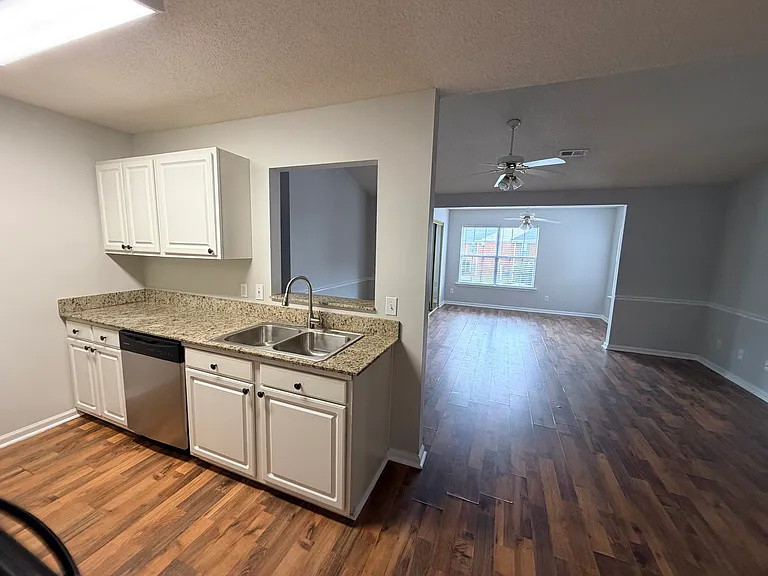 527 Third Loop Rd #E — Photo 33