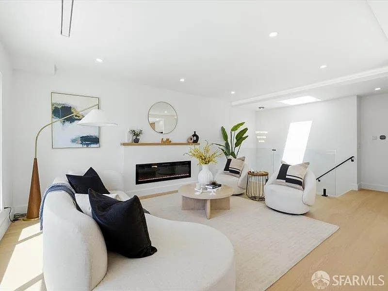 2258 38th Ave - Photo 7