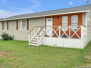 112 Eastlake Dr, Pleasanton, TX 78064
