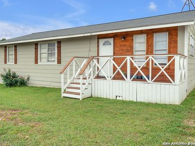 112 Eastlake Dr, Pleasanton, TX, 78064