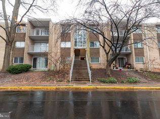 2901 Charing Cross Rd APT 15, Falls Church, VA 22042