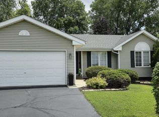 5003 Trafford Dr, Loves Park, IL 61111