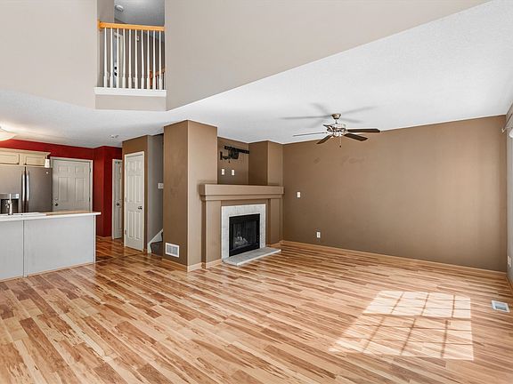 3rd image of 9928 Country View Ln