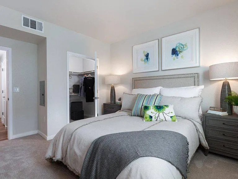 Santana Terrace — Photo 16