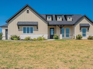 7109 Veal Station Rd, Weatherford, TX 76085