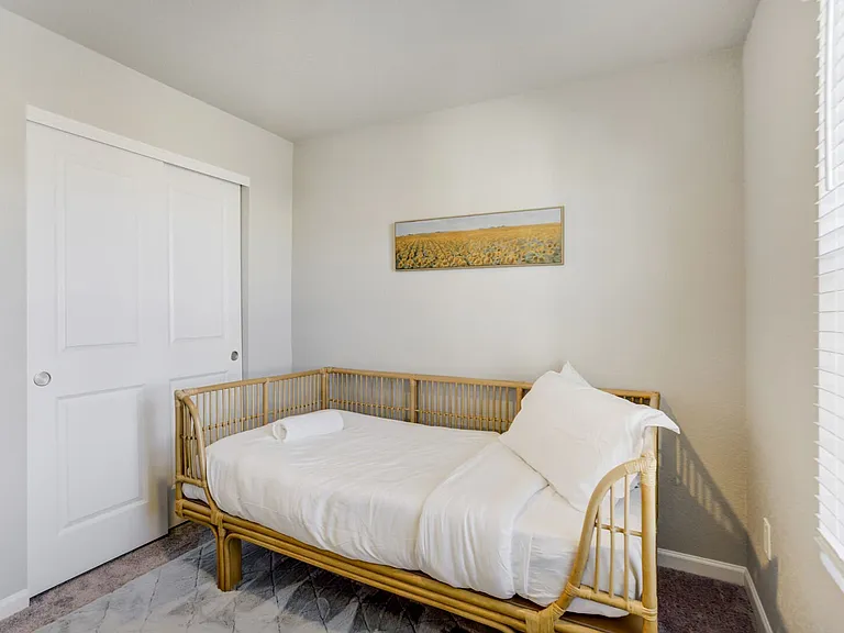 Twin bedroom
Second Bedroom features a Twin daybed and a desk with en-suite bathroom