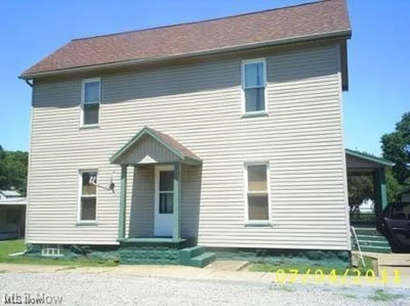 134 N Goodrich St, Newcomerstown, OH 43832