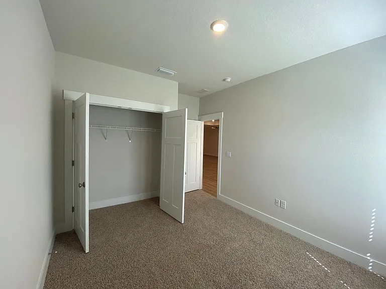 3398 Southwind Dr — Photo 13