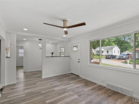 5th image of 37 Grether Ave