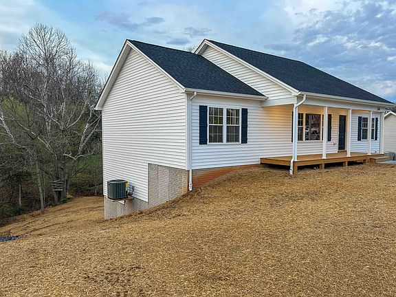 3rd image of 244 Locustdale Loop