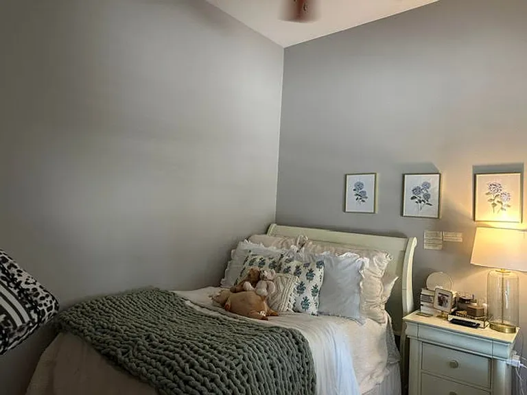 425 Caplewood Drive — Photo 9