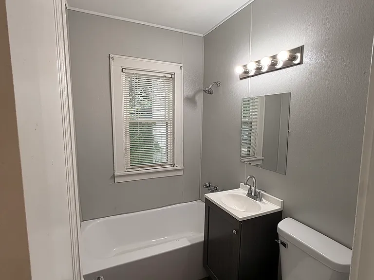 4013 W 10th Ave — Photo 8