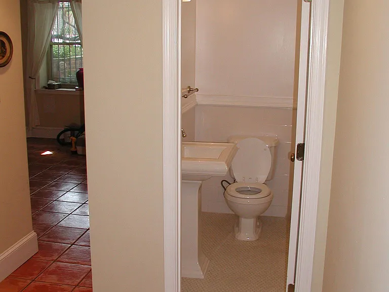 1707 Euclid St NW #C — Photo 5