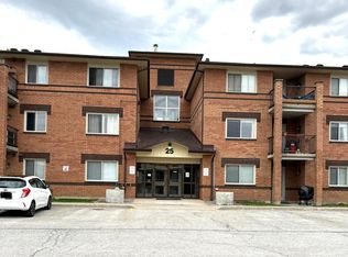 25 Meadow Ln #302, Barrie, ON L4N7K2