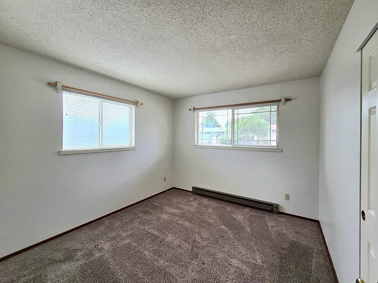 1616 Jefferson St — Photo 31