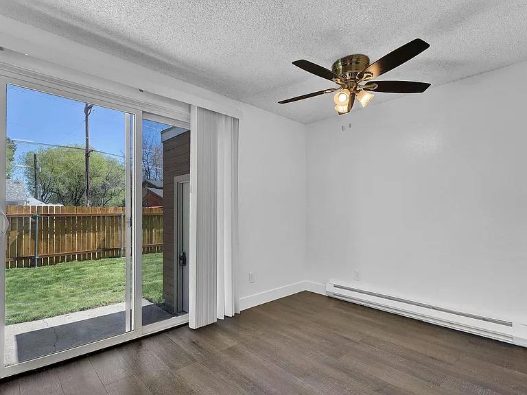 Grover Townhomes — Photo 37