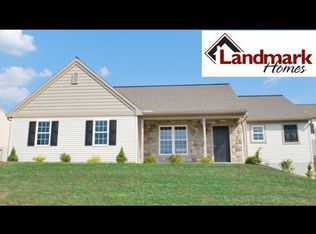 858 Water Edge Ct, Lebanon, PA 17046
