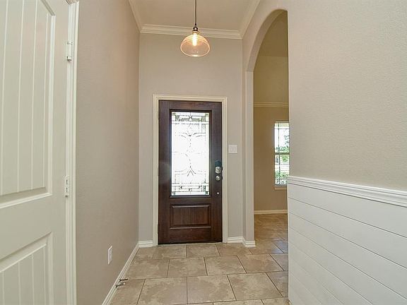 4th image of 6842 Lantern Hll Ln