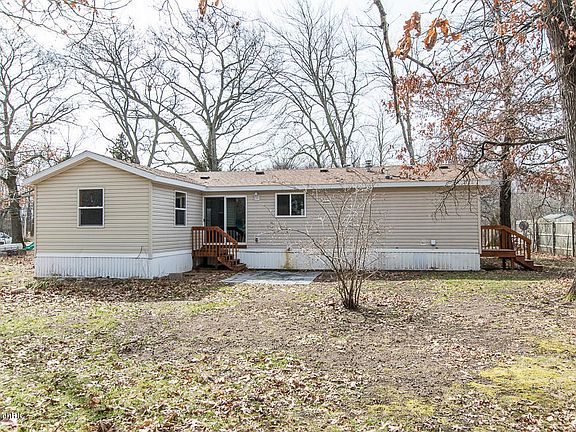5th image of 180 Woodside Dr
