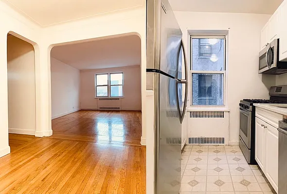 Rented by Quest Realty Sunnyside Corp | media 4