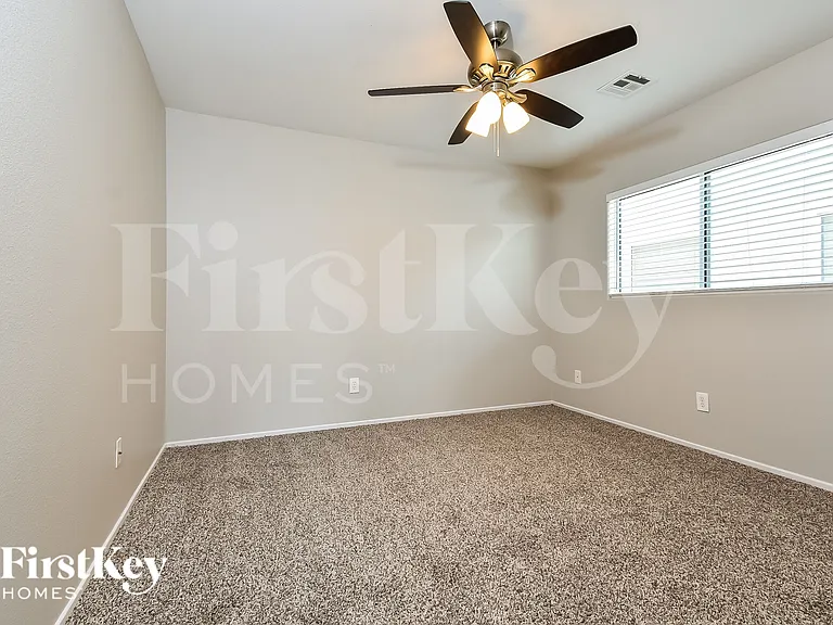 4822 Canary Diamond Ave — Photo 13