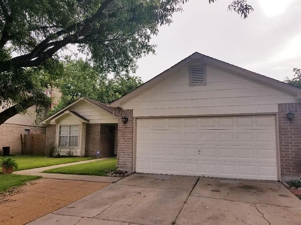 2nd image of 7415 Pebblemill Ln