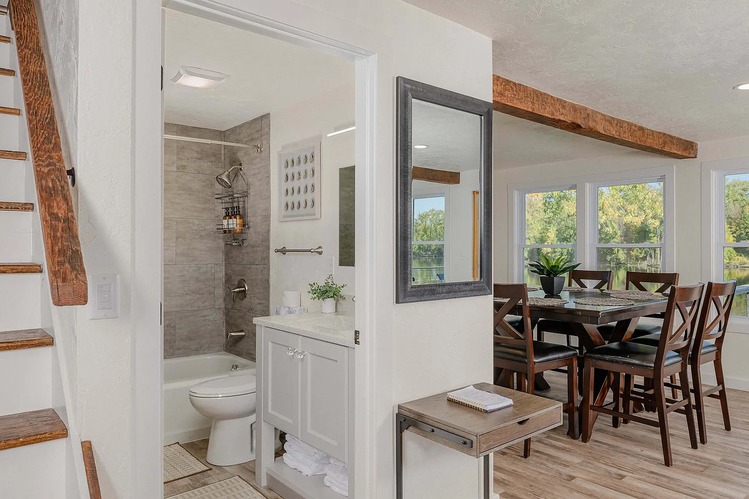 5 bed, 3.0 bath, 2594 sqft, $5,650 — Photo 4