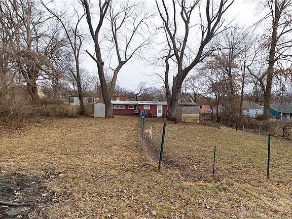 5th image of 2106-08 N 47th St