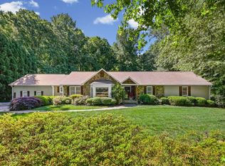 1530 Woodstock Rd, Roswell, GA 30075
