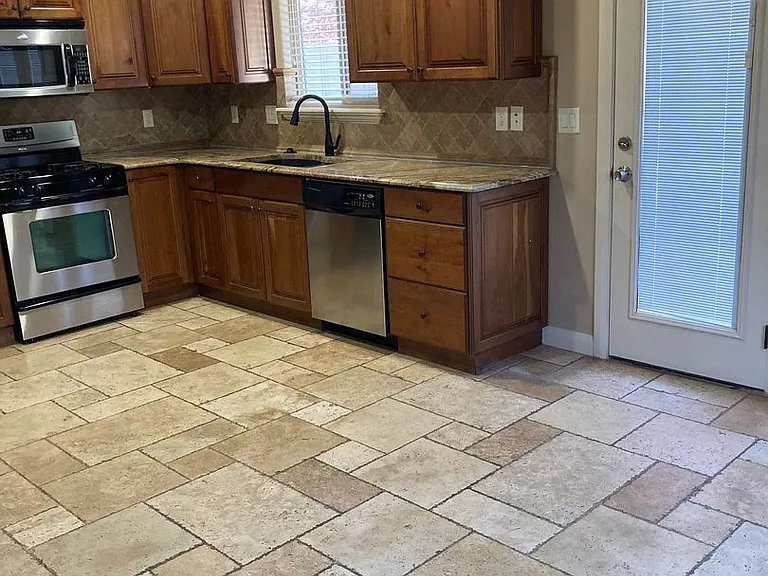 370 W 1425 N #40 — Photo 13