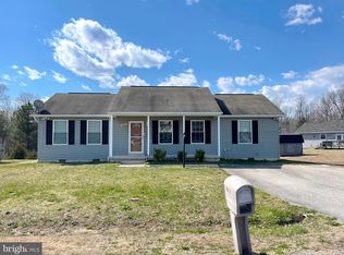 813 Yardley Dr, Prince Frederick, MD 20678