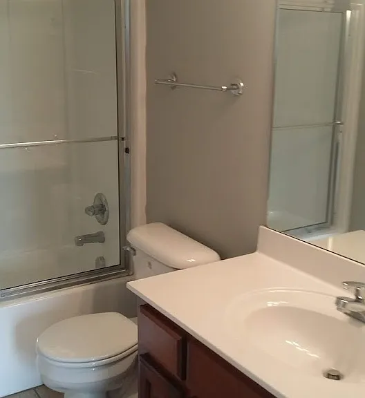 1000 Indian Ridge Cir #1000 — Photo 8