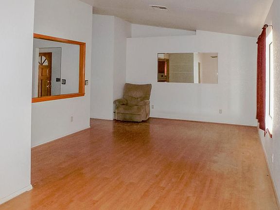 3rd image of 15455 S Williams Pl