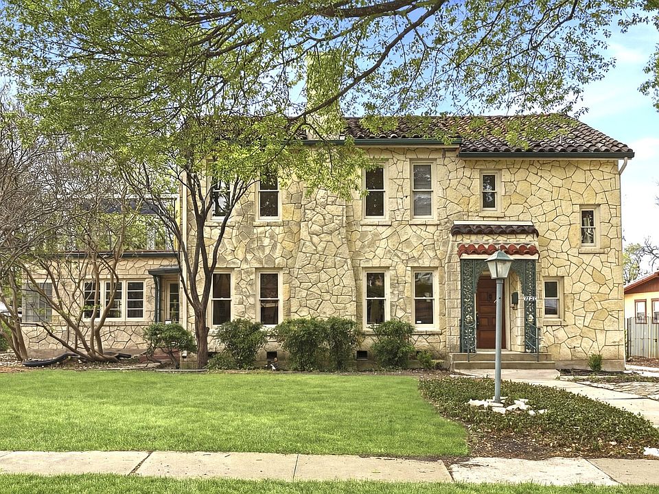 1st image of 432 Mary Louise Dr