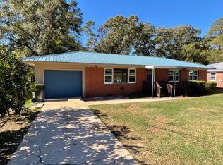 204 Dixie Dr, Ozark, AL 36360