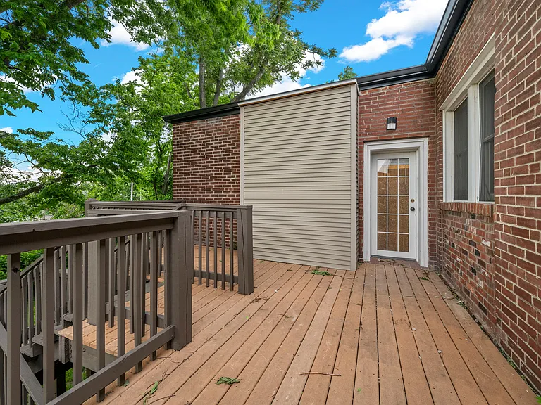 5744 Pershing Ave #1E — Photo 22
