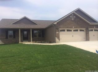 1232 Rutledge Dr, Troy, IL 62294