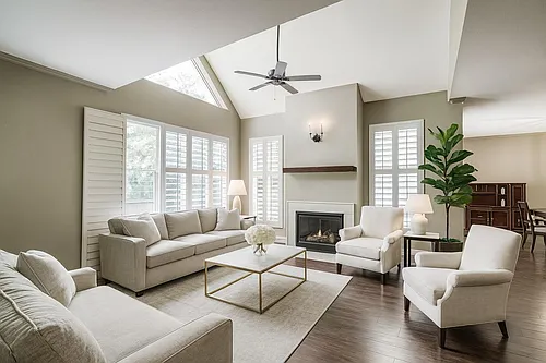 246 Litchfield Ln Photo 1