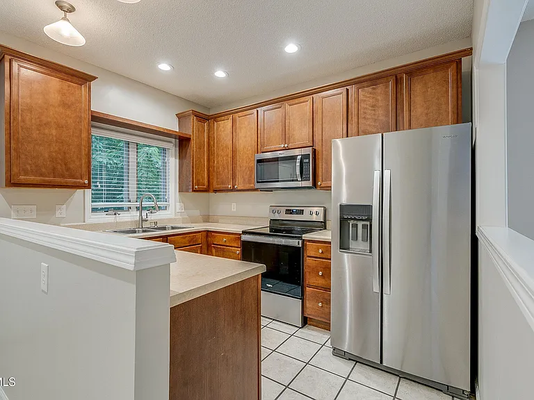 176 S Austin Springs Rd #9 — Photo 11
