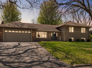 8556 Irwin Rd, Bloomington, MN 55437