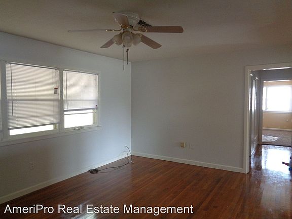 4th image of 3150 S 21st St