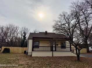 2220 Auburn Dr, Shively, KY 40216