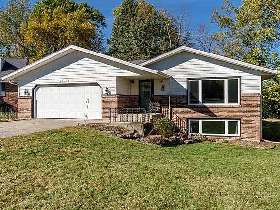 2nd image of 4504 Crescent Cir