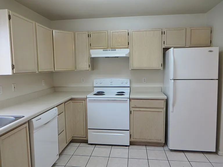 2216C Katy Ln — Photo 7