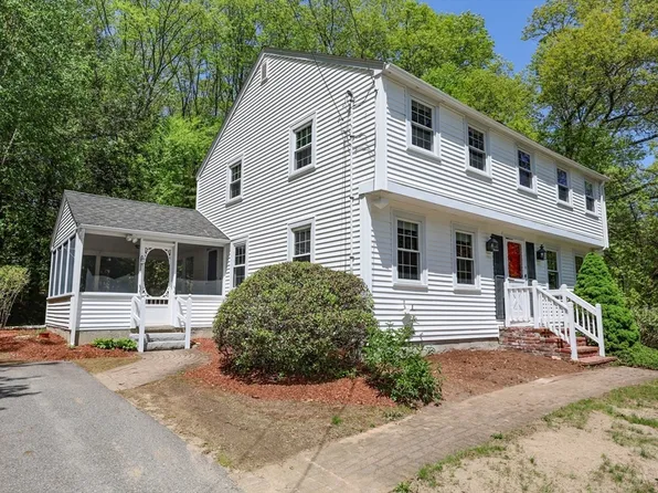 4 Bridle Rd, Chelmsford, MA 01824