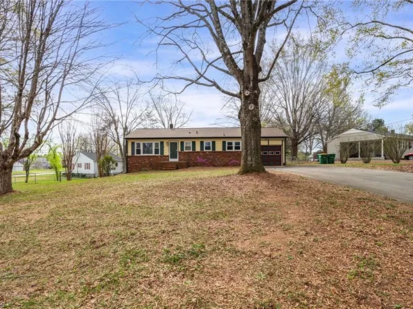 6309 Linda Dr, Lewisville, NC 27023