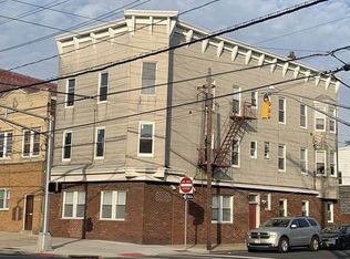 304 Avenue C APT 1, Bayonne, NJ 07002