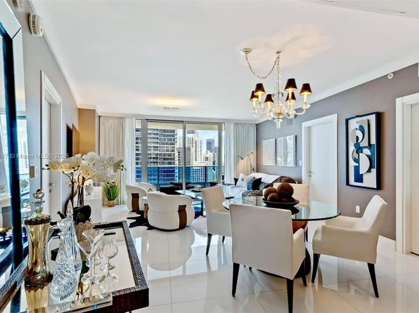 200 Biscayne Boulevard Way APT 3904, Miami, FL 33131